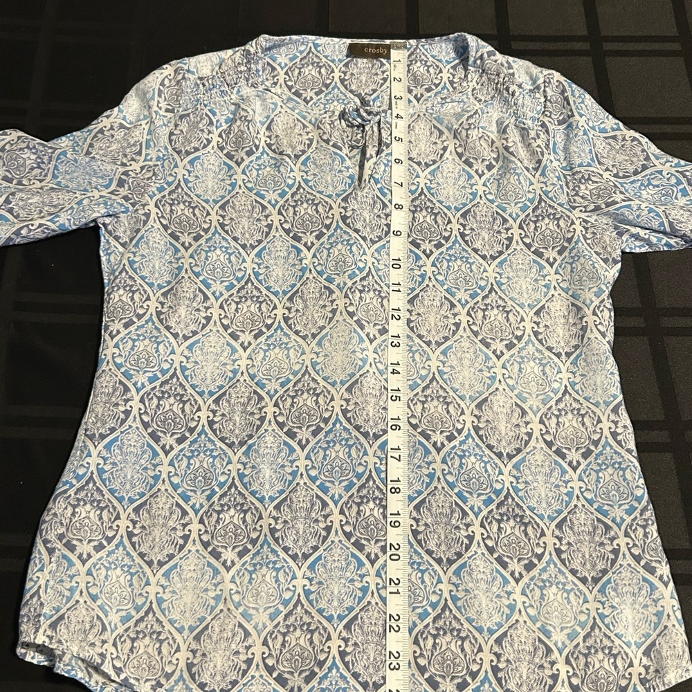Crosby Blue and White Relaxed Blouse with Mandarin Collar Size L - Picture 6 of 9